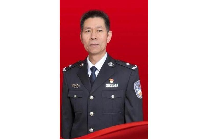 彭勇(重慶市合川區公安分局南津街派出所民警) 彭勇(重慶市合川區公安分局南津街派出所民警)