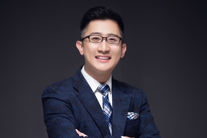 張默(主持人、媒體人) 張默(主持人、媒體人)