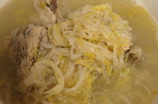 棒骨汆酸菜 棒骨汆酸菜