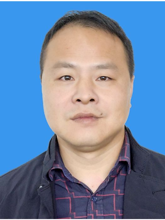 熊偉(四川省崇州市住房和建設局黨組成員、總工程師) 熊偉(四川省崇州市住房和建設局黨組成員、總工程師)
