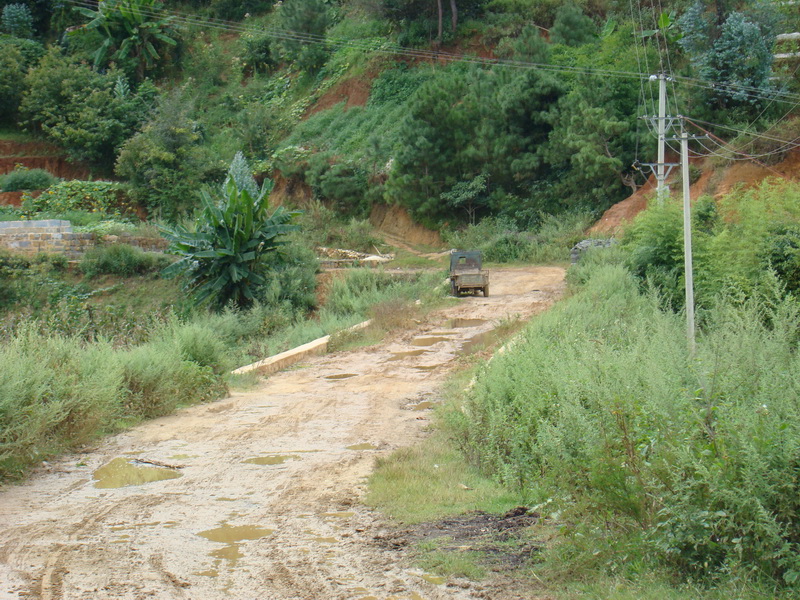 蔣家寨自然村通村道路