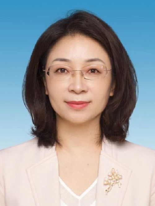 雲霞(內蒙古自治區烏海市醫療保障局黨組書記、局長) 雲霞(內蒙古自治區烏海市醫療保障局黨組書記、局長)