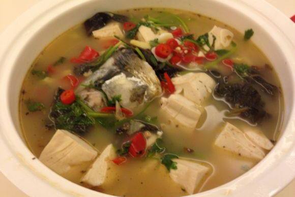 泡椒魚頭湯 泡椒魚頭湯