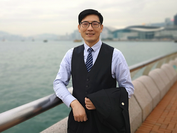 葉明(寧波市律師協會會長) 葉明(寧波市律師協會會長)