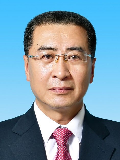 李文鋼(內蒙古自治區人力資源和社會保障廳黨組成員、副廳長) 李文鋼(內蒙古自治區人力資源和社會保障廳黨組成員、副廳長)