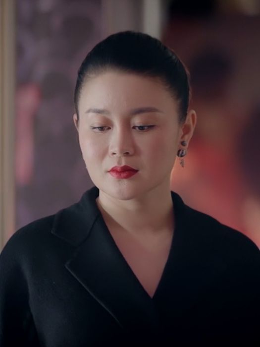 艾美麗(喜劇類型電影《興風作浪》中的角色) 艾美麗(喜劇類型電影《興風作浪》中的角色)