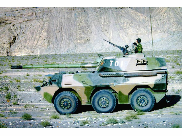 PTL-02輪式突擊炮