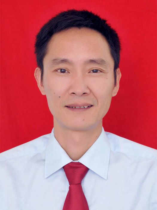 李新華(湖南省邵陽市新寧縣教育局黨組書記、局長) 李新華(湖南省邵陽市新寧縣教育局黨組書記、局長)