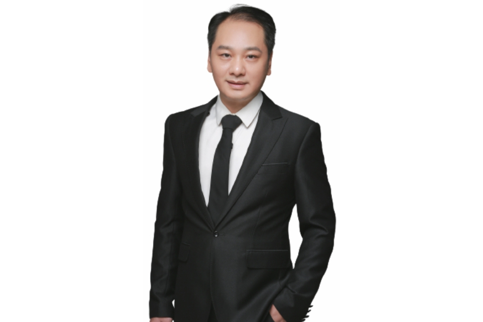謝明(樂朗口腔門診部醫生) 謝明(樂朗口腔門診部醫生)