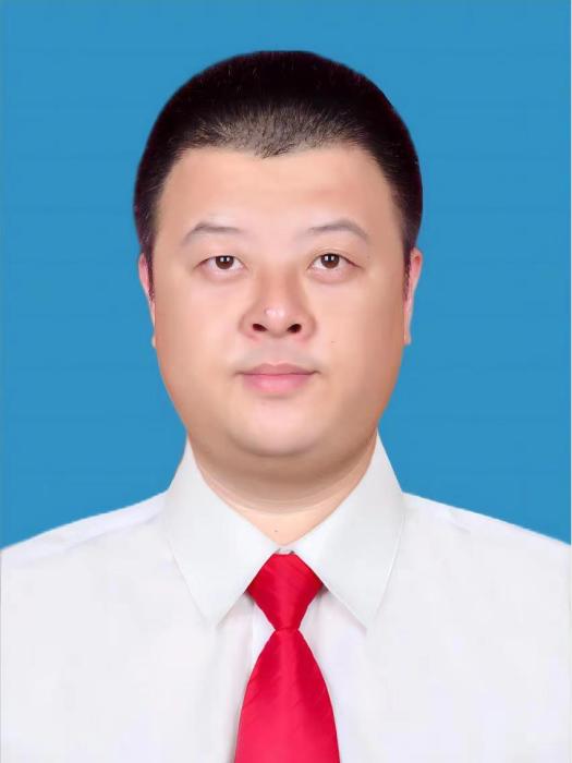 覃義萱 覃義萱