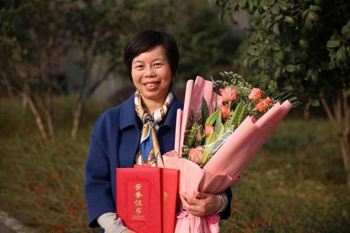 趙雪紅(浙江大學醫學院附屬第一醫院護理部副主任,浙江省護理學會災害護理專業委員會主任委員) 趙雪紅(浙江大學醫學院附屬第一醫院護理部副主任,浙江省護理學會災害護理專業委員會主任委員)