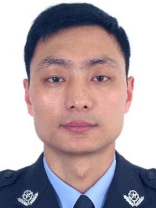 聶飛(安徽省阜陽市公安局潁州分局黨委委員、副局長) 聶飛(安徽省阜陽市公安局潁州分局黨委委員、副局長)