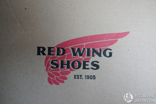 紅翼(美國鞋類品牌名)
