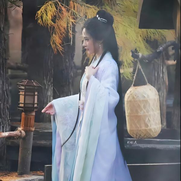 齊小姐