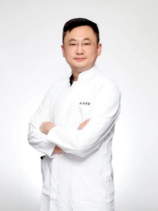 劉俊(上海市東方醫院心臟大血管外科常務副主任)