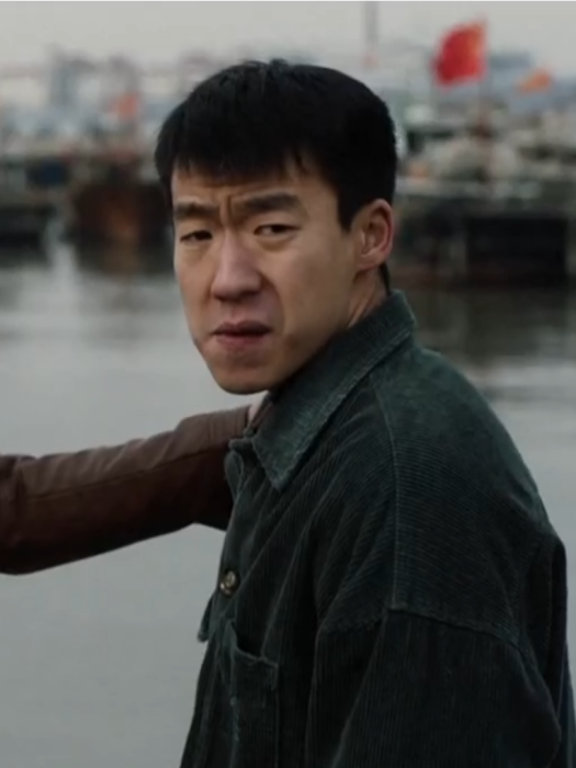 谷亮(電影《日光之下》中的角色,由吳曉亮飾演) 谷亮(電影《日光之下》中的角色,由吳曉亮飾演)
