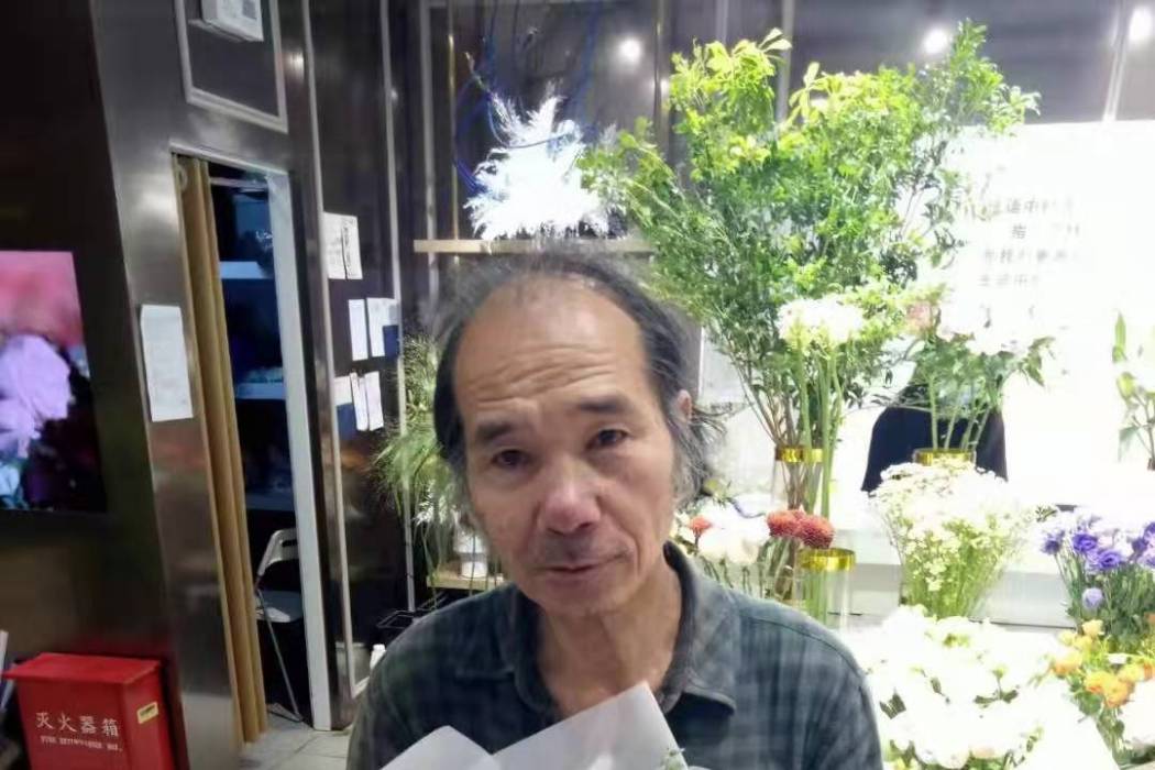 黃為民(捷運廊鋼琴爺爺) 黃為民(捷運廊鋼琴爺爺)
