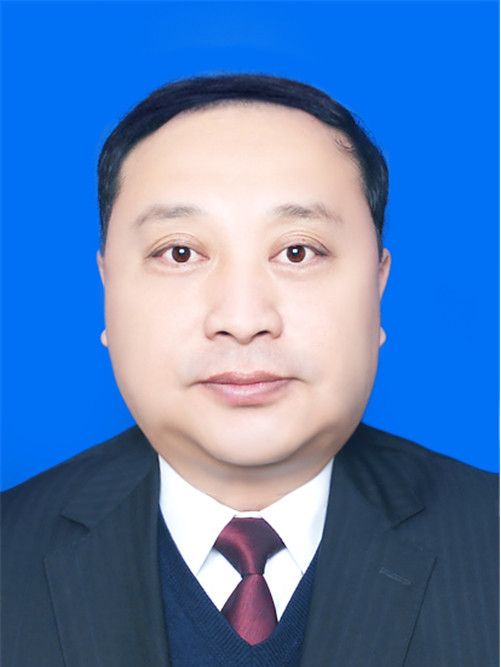 鄧勇(黑龍江省五大連池市人大常委會黨組成員、副主任) 鄧勇(黑龍江省五大連池市人大常委會黨組成員、副主任)