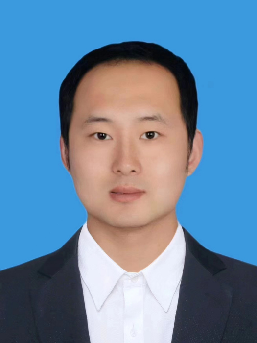 王鴻(內蒙古自治區烏蘭察布市集寧區發展和改革委員會黨組成員、國防動員辦公室副主任) 王鴻(內蒙古自治區烏蘭察布市集寧區發展和改革委員會黨組成員、國防動員辦公室副主任)