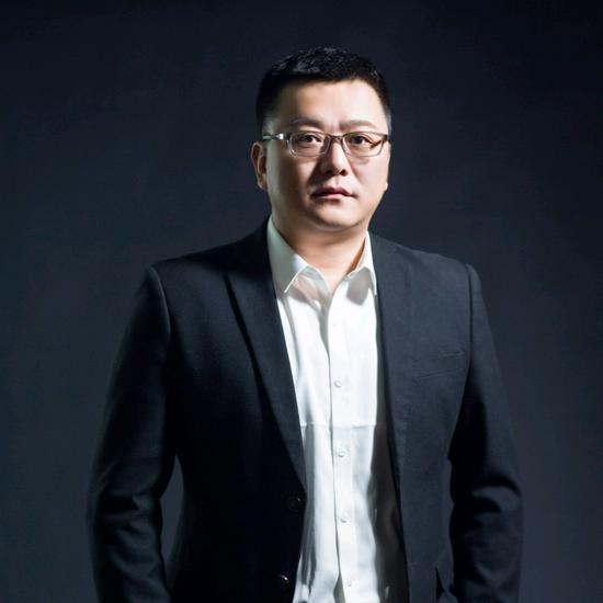 王顏濱 王顏濱