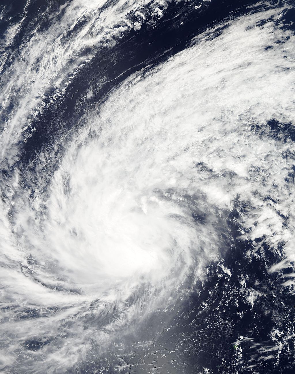 強熱帶風暴巴威 衛星雲圖