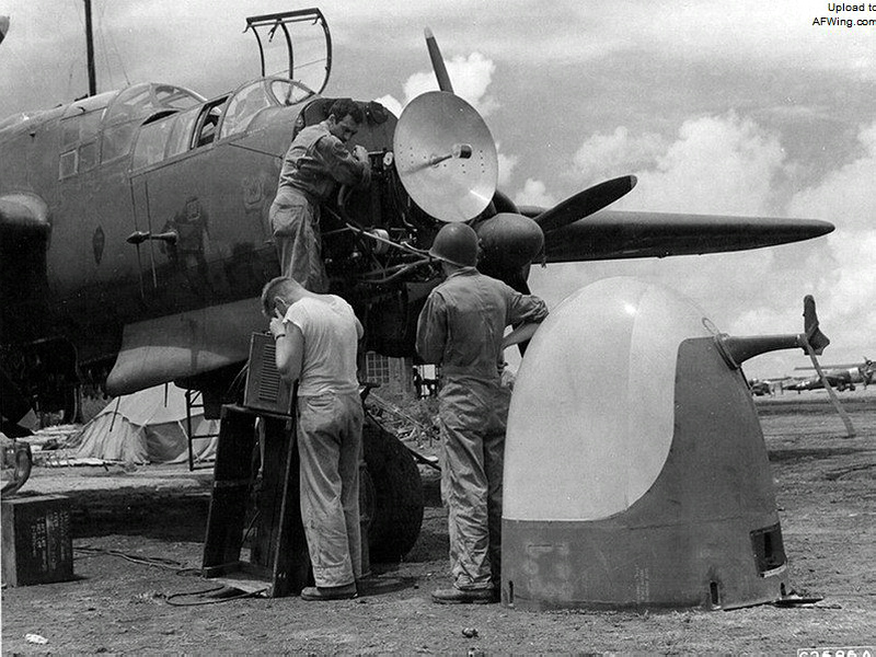 P-61戰鬥機機頭裝的SCR-720雷達
