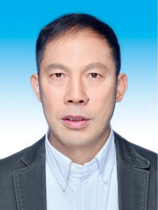 李春虎(四川省自然資源廳黨組成員、副廳長)