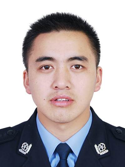 楊勝海(貴州省遵義市湄潭縣公安局黨委委員、指揮中心主任) 楊勝海(貴州省遵義市湄潭縣公安局黨委委員、指揮中心主任)