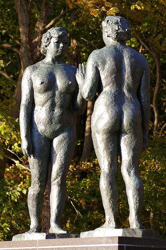 高村光太郎在青森的裸女青銅像