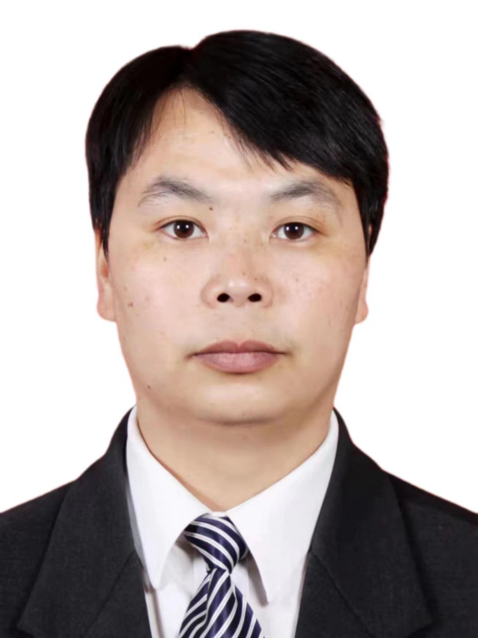 李文勇(貴州省畢節市大方縣文體廣電旅遊局黨組成員、文化市場綜合行政執法大隊大隊長) 李文勇(貴州省畢節市大方縣文體廣電旅遊局黨組成員、文化市場綜合行政執法大隊大隊長)