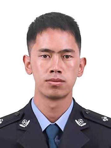 曹峰(雲南省迪慶州德欽縣公安局森林警察大隊副大隊長 (副科級)) 曹峰(雲南省迪慶州德欽縣公安局森林警察大隊副大隊長 (副科級))