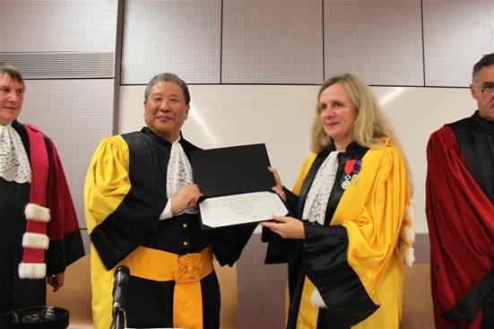中國人民大學校長獲授三大名譽博士學位