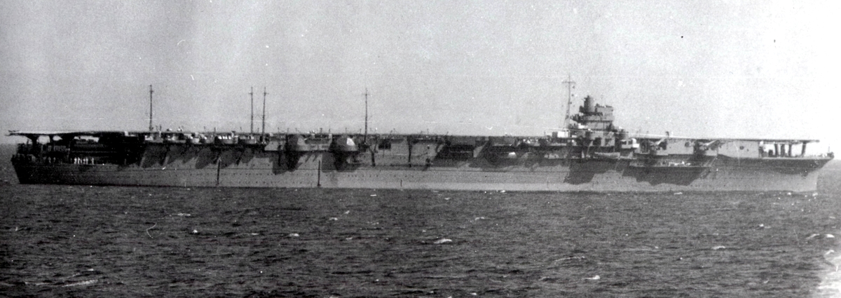 竣工後的瑞鶴號航空母艦