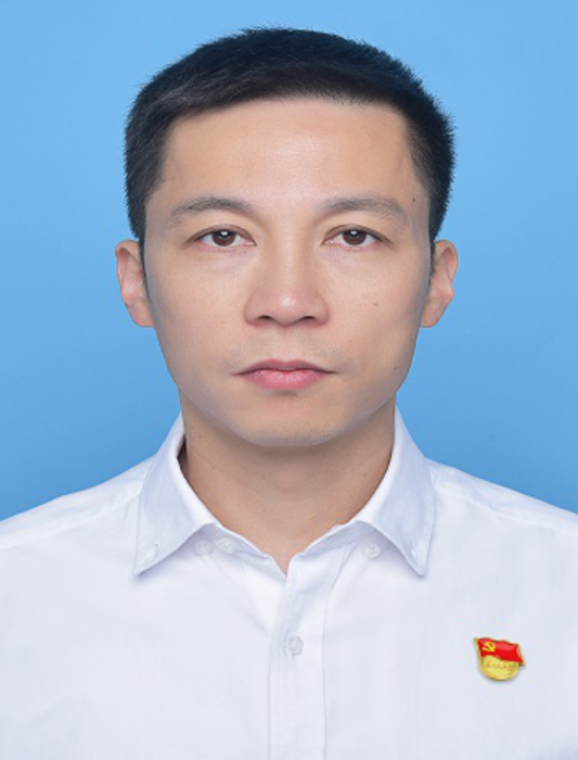 馮寧(浙江省寧波市鎮海區人民政府辦公室副主任、黨組成員) 馮寧(浙江省寧波市鎮海區人民政府辦公室副主任、黨組成員)