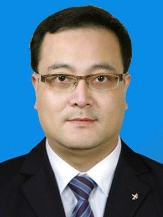 張漢忠(浙江省溫州市甌海區審計局黨組成員、副局長) 張漢忠(浙江省溫州市甌海區審計局黨組成員、副局長)