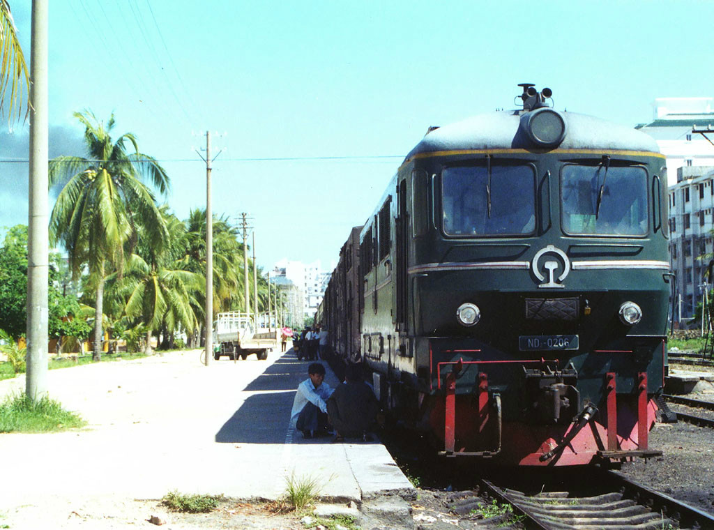 ND2型0206號機車在海南島