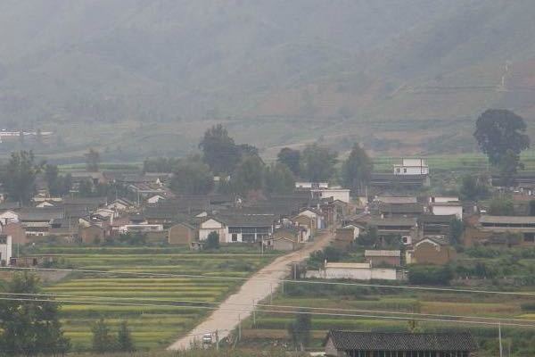 乾甸村 乾甸村