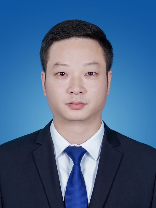 李根(貴州省銅仁市石阡縣龍井鄉黨委副書記、人民政府鄉長) 李根(貴州省銅仁市石阡縣龍井鄉黨委副書記、人民政府鄉長)