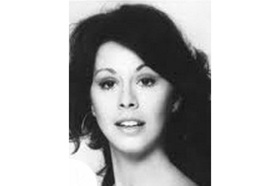 Elaine Giftos Elaine Giftos