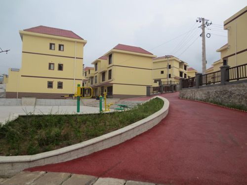 三強村(湖北省荊州市公安縣鹿城鎮下轄村) 三強村(湖北省荊州市公安縣鹿城鎮下轄村)