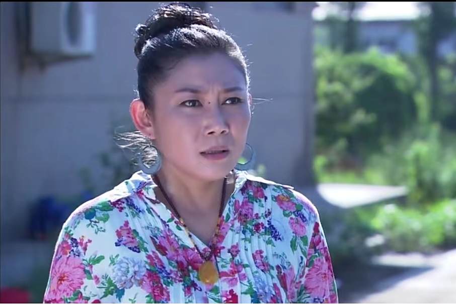 藍朵朵(農村輕喜劇《家大業大》中的角色) 藍朵朵(農村輕喜劇《家大業大》中的角色)