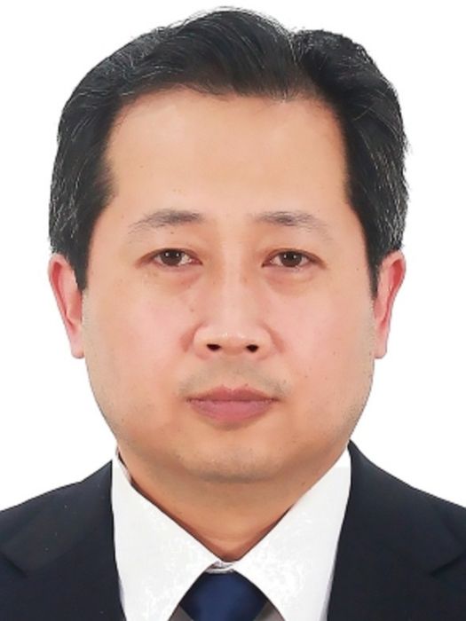 李冰冰(中共河南省委外事工作委員會辦公室副主任) 李冰冰(中共河南省委外事工作委員會辦公室副主任)