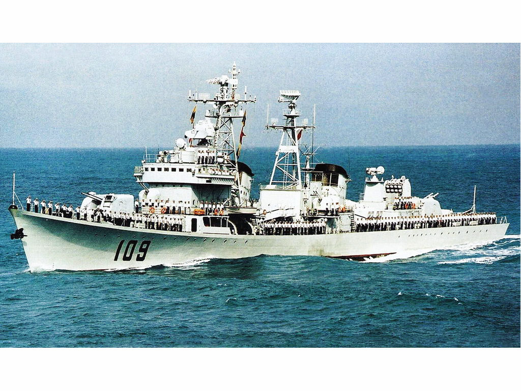中國海軍051型驅逐艦