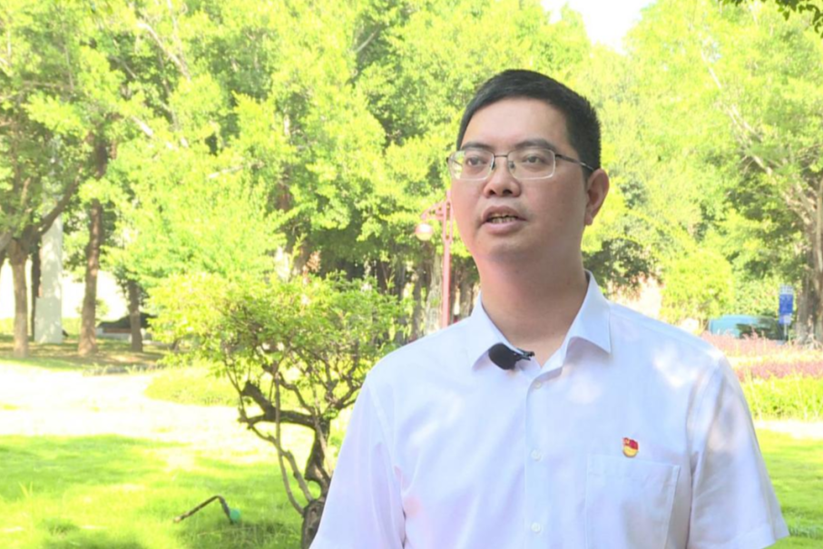 徐明輝(泉州市紀委監委第二紀檢監察室副主任) 徐明輝(泉州市紀委監委第二紀檢監察室副主任)