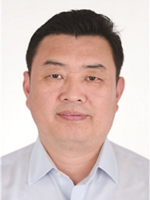 田學華(山東省第十四屆人民代表大會代表,中車青島四方機車車輛股份有限公司黨委書記、董事長) 田學華(山東省第十四屆人民代表大會代表,中車青島四方機車車輛股份有限公司黨委書記、董事長)