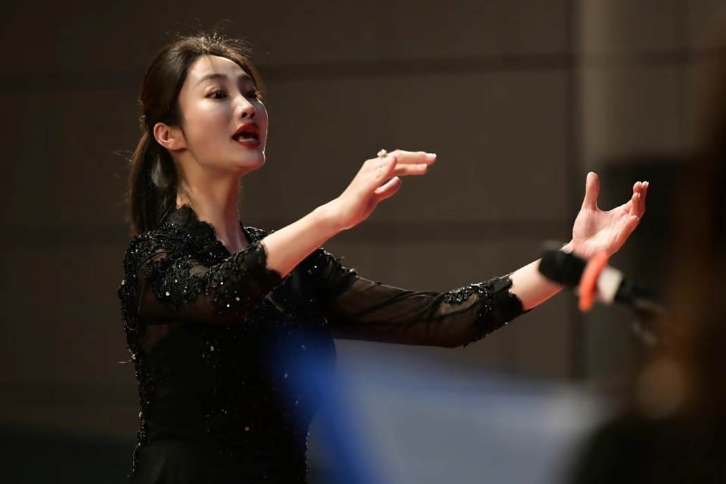 王慧(中國內地女子合唱指揮) 王慧(中國內地女子合唱指揮)