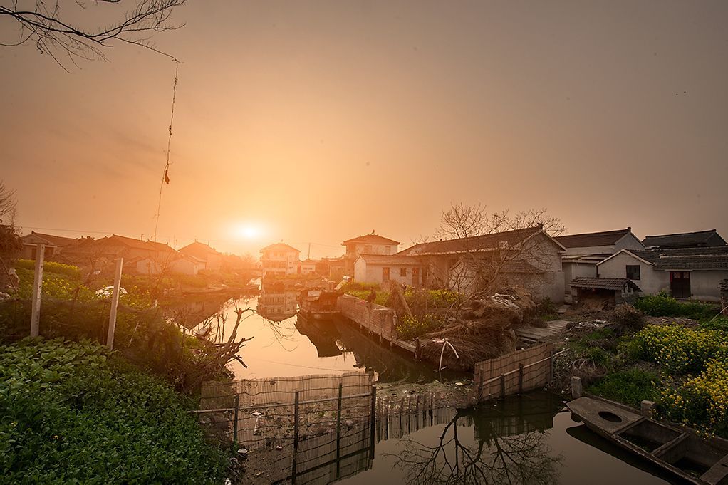 溱東村 溱東村