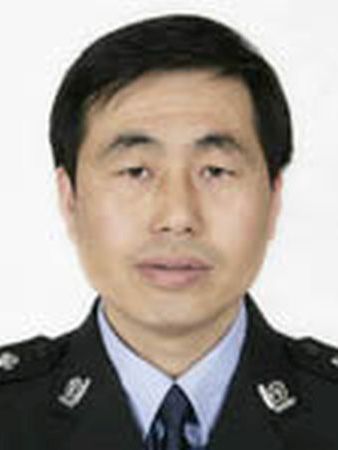 馬英(陝西省彬州市公安局黨委委員、副局長) 馬英(陝西省彬州市公安局黨委委員、副局長)