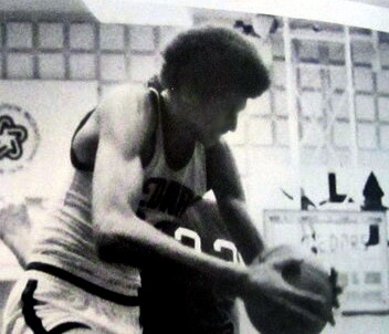 1977-78賽季的薩姆·鮑維