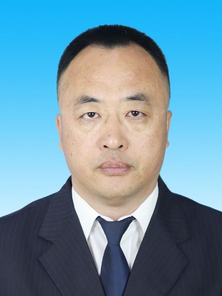 董玉臣(內蒙古自治區新巴爾虎左旗紀委副書記、監委副主任) 董玉臣(內蒙古自治區新巴爾虎左旗紀委副書記、監委副主任)